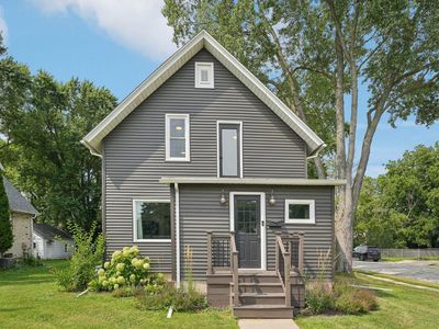 402 West 3rd STREET, Oconomowoc, WI, 53066