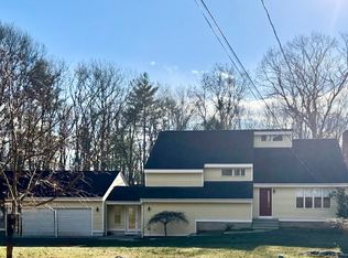 9 Lorraine Cir, Mansfield, CT 06268