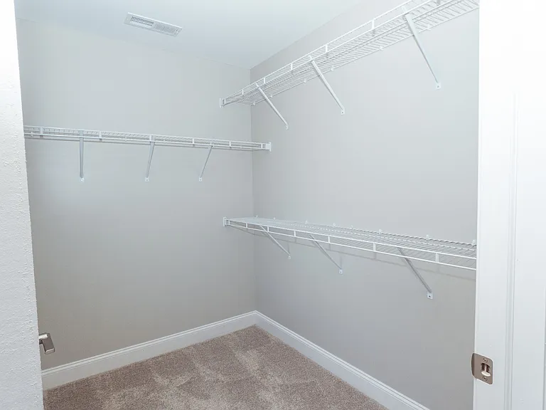 Walk in closet