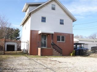 2344 9th St SW, Akron, OH 44314