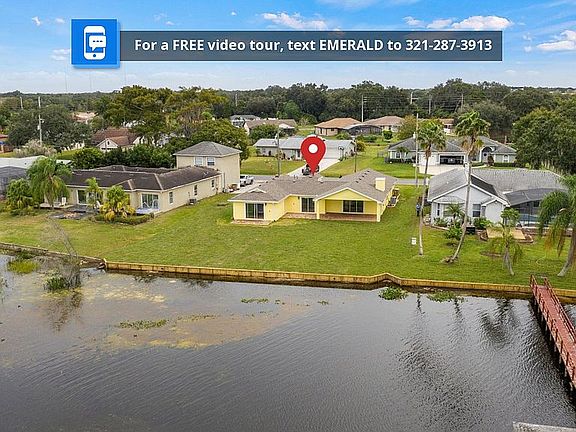 3rd image of 1400 Emerald Dr