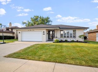 10915 Lancaster St, Westchester, IL 60154