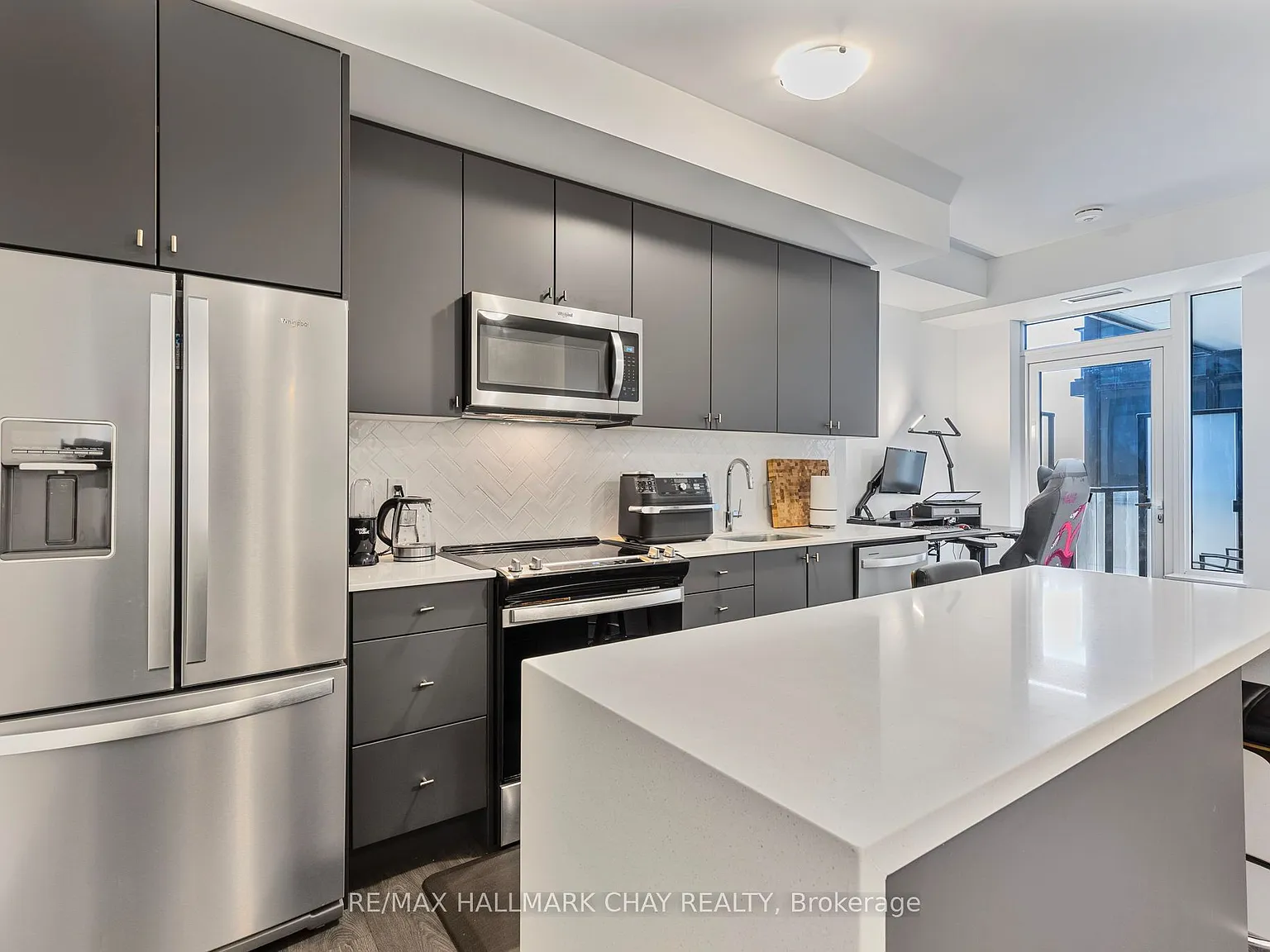 1 bed, $2,200 — Photo 3
