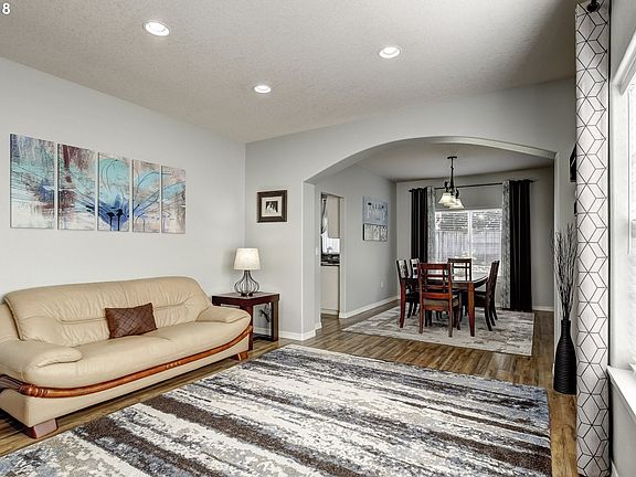 5th image of 2211 NE 153rd Ave