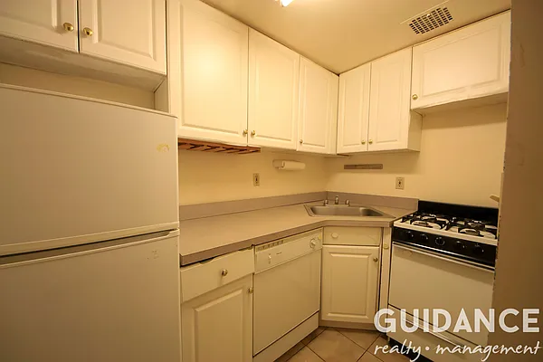 Rented by Guidance Realty Corp. | media 37