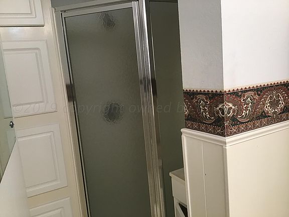5th image of 1727 Evergreen St