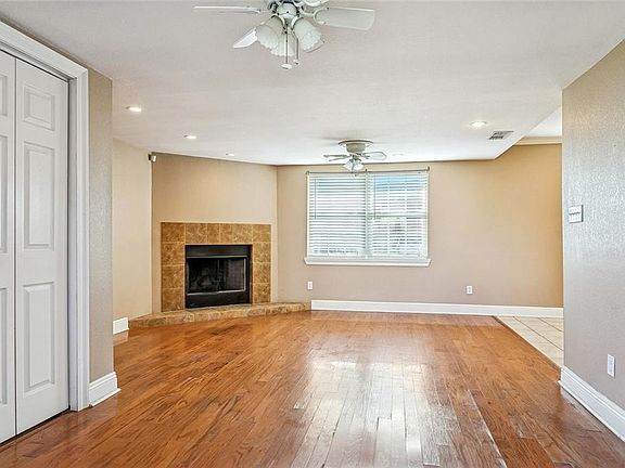 5th image of 2204 Veronica Dr