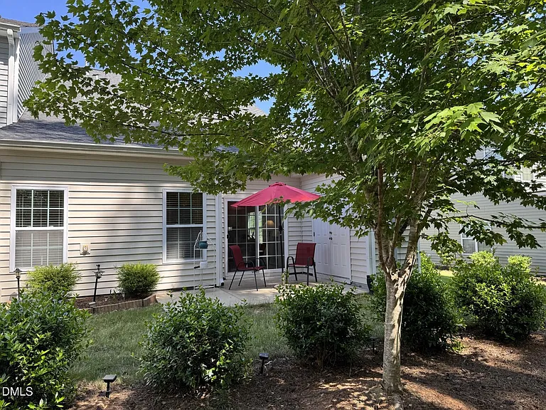 224 Myatt Fern Dr — Photo 39