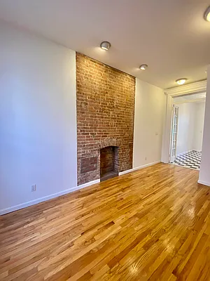 Rented by Avenues Real Estate | media 13