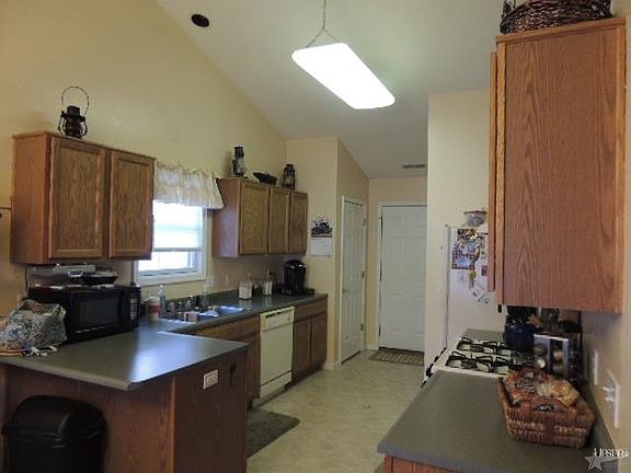 2nd image of 3374 E Sherman St