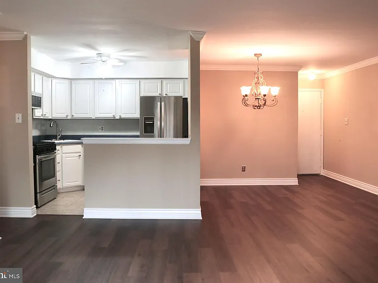 103 Woodhollow Dr — Photo 5