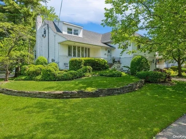 1012 Hazel Place, Woodmere, NY 11598