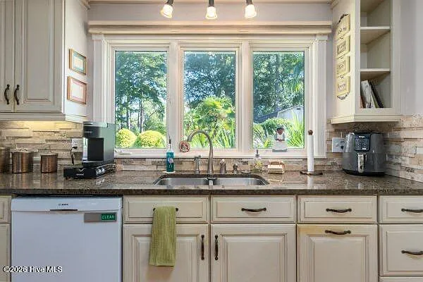 810 Madam Moores Ln #A — Photo 52