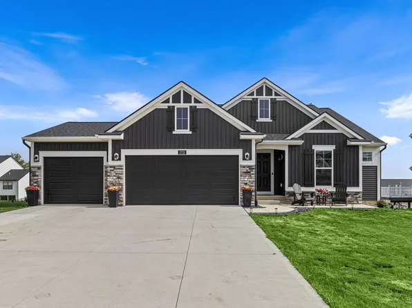 1721 Julienne Ct SW, Byron Center, MI 49315
