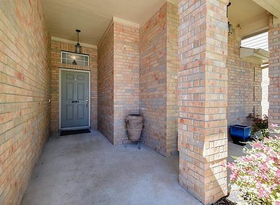 3rd image of 3909 Rocky Shore Ln