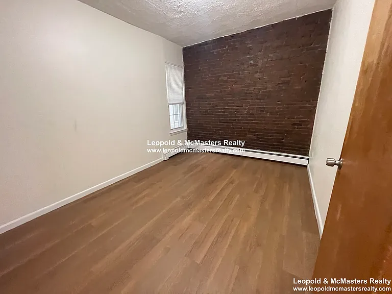 South Huntington Apartments — Photo 39