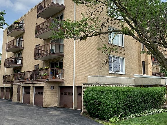 5th image of 900 S River Rd APT 4A