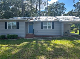1305 Tupelo Dr, Waycross, GA 31501