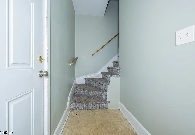 106 Broughton Ave — Photo 12
