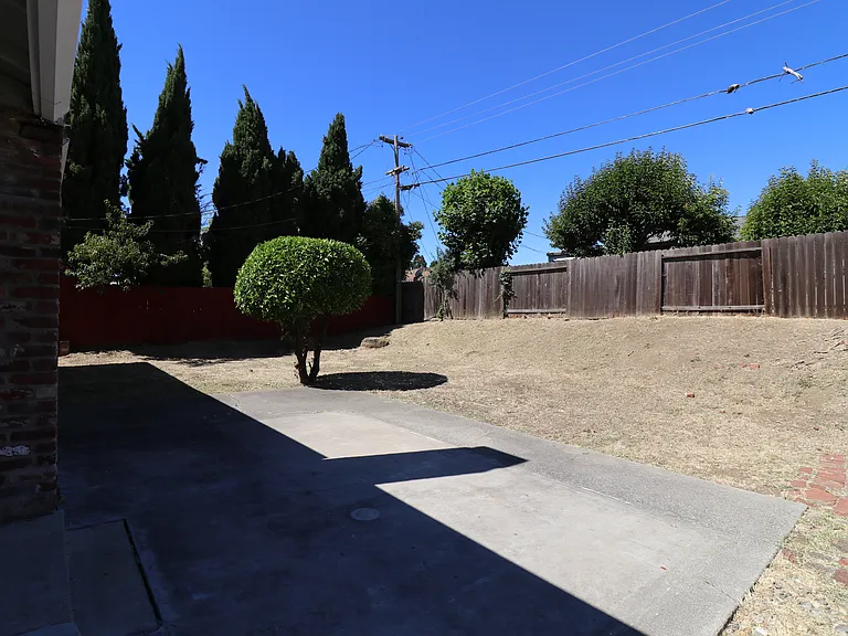 335 Rollingwood Dr — Photo 33