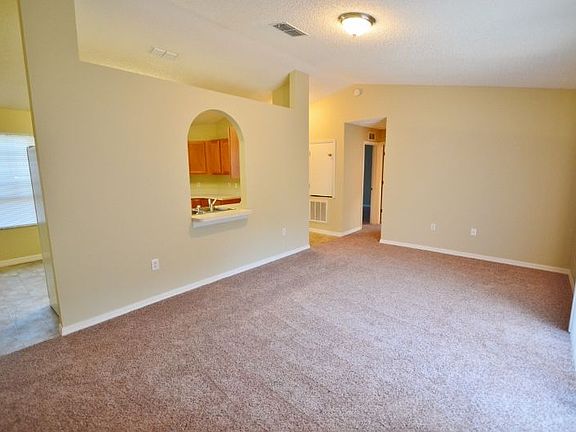 2nd image of 116 E Holly Dr