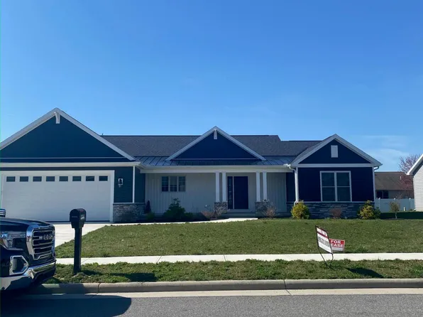 3653 Sky Hawk Dr, Lima, OH 45807