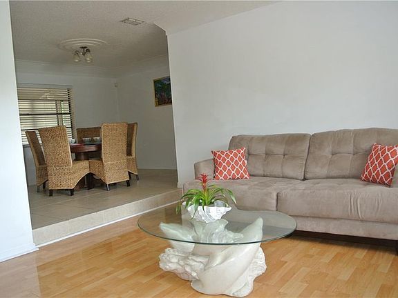 3rd image of 202 Brantley Harbor Dr