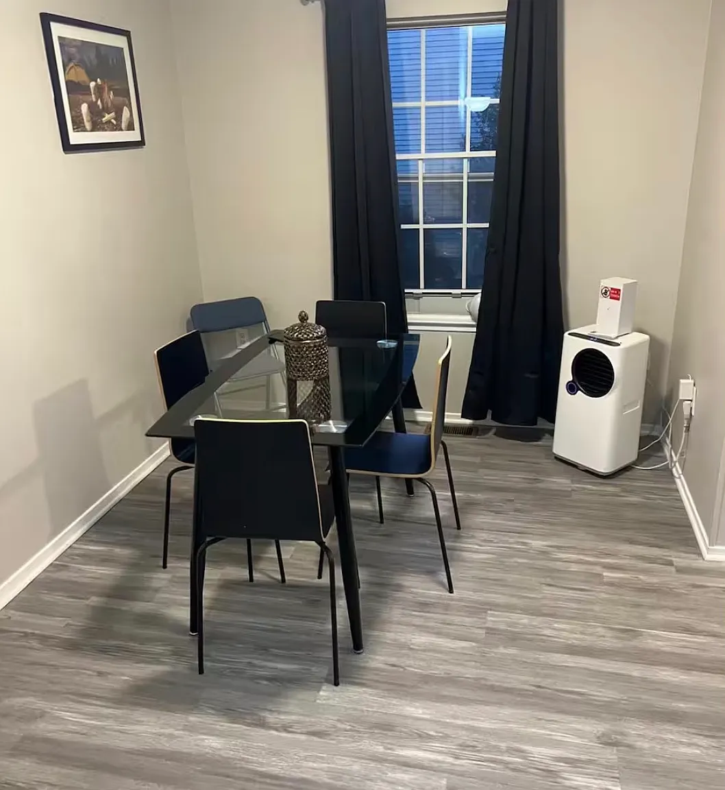 2 bed, 1388 sqft, $2,600 — Photo 3