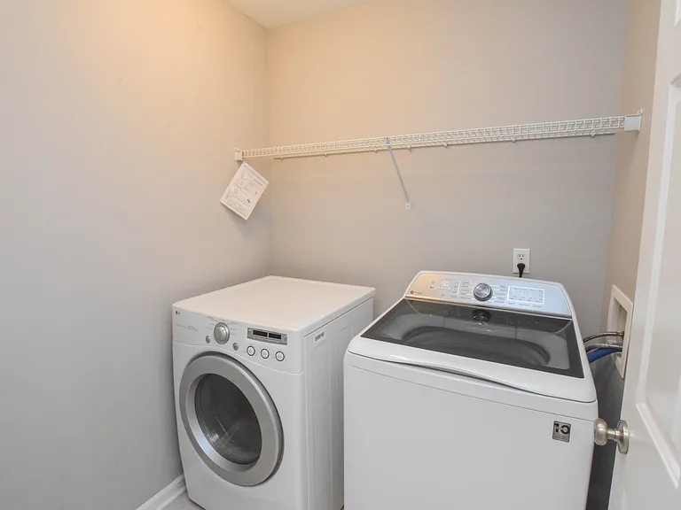 2210 Knotty Pine Trl — Photo 14