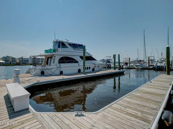 100 Spencer Farlow Drive #B-105, Carolina Beach, NC 28428