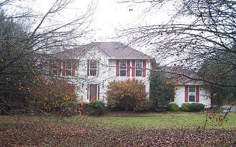 1st image of 605 Chandler Heights Cir