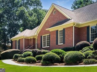 2001 Lakewood Cir, Grayson, GA
