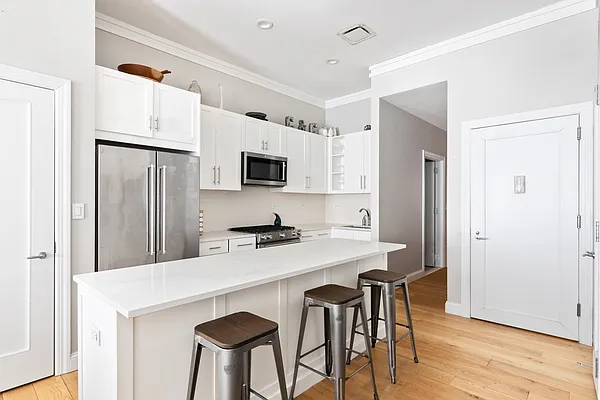 Rented by Compass | media 8