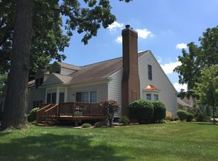 39630 Muirfield Ln, Northville, MI 48168