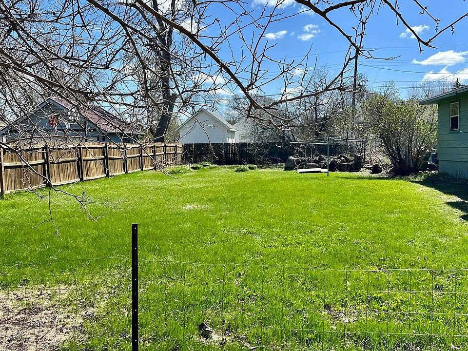 1st image of 132 S Holly Ave