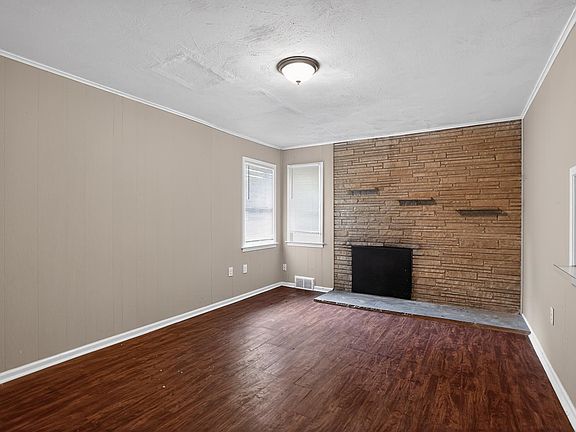 4th image of 2067 Wellons Ave