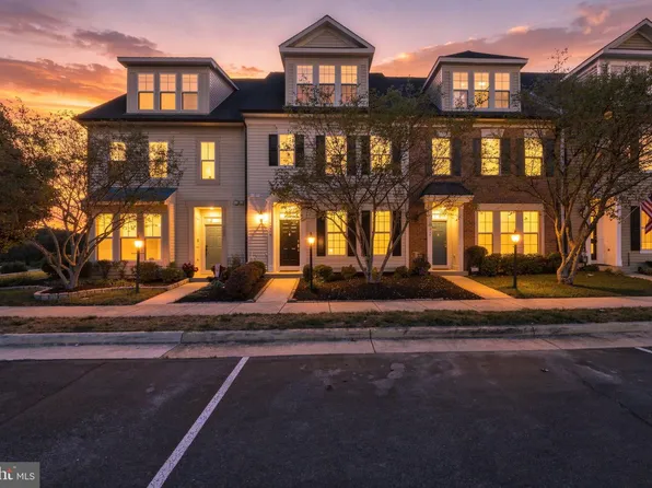 11976 Benton Lake Rd, Bristow, VA 20136
