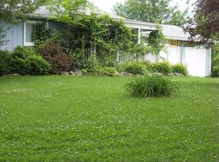 1381 Swarthout Rd, Pinckney, MI 48169