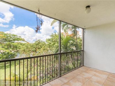 2200 S Cypress Bend Dr APT 201, Pompano Beach, FL, 33069