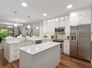 10020 Heather Ln APT 901, Naples, FL 34119