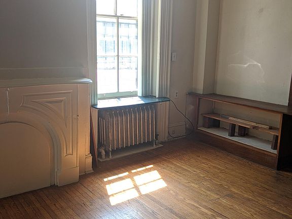 3rd image of 4039 Baltimore Ave APT 1F