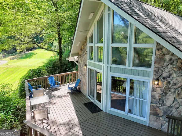 850 Ridgepole Dr, Dillard, GA 30537