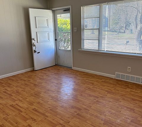 4th image of 5924 Sheriton Dr