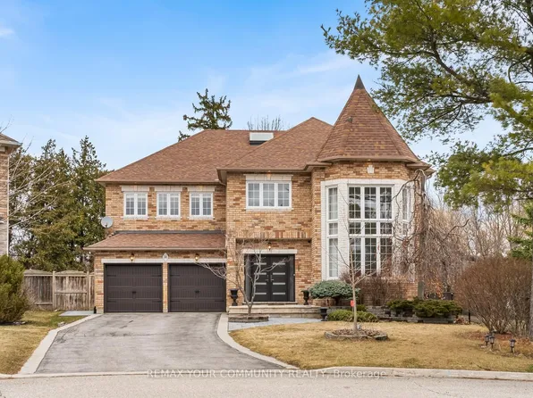 31 Marinucci Ct, Richmond Hill, ON L4C 0M3