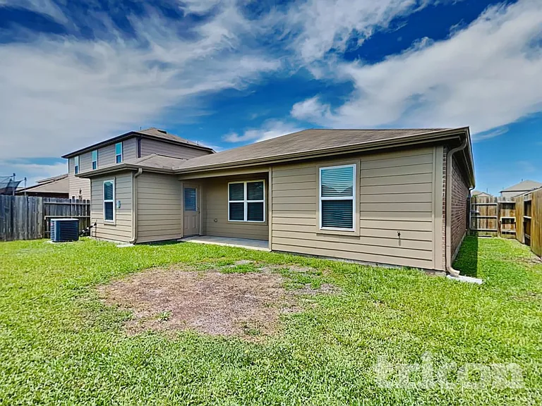 329 Shoshone Ridge Dr — Photo 17
