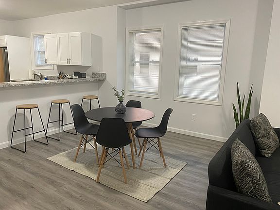 4th image of 383 Academy Ave Floor 2