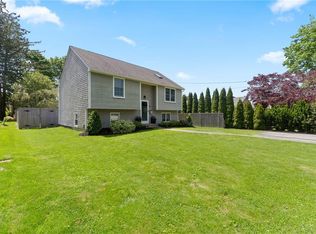22 Warner Ave, South Kingstown, RI 02879