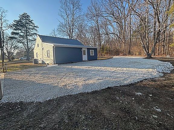 5th image of 2905 Montgomery Rd SE