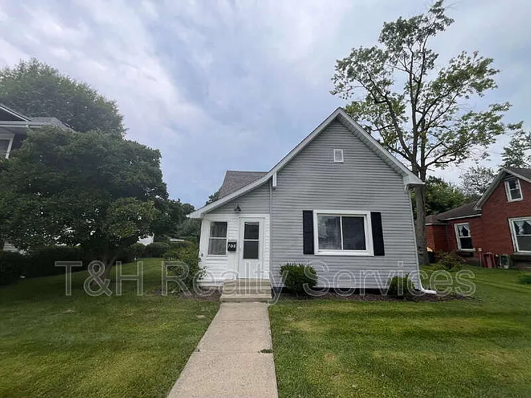 708 N Independence St — Photo 1