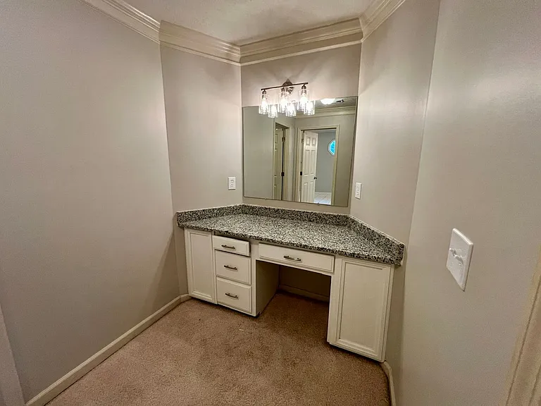 1302 Honeywood Pl — Photo 27